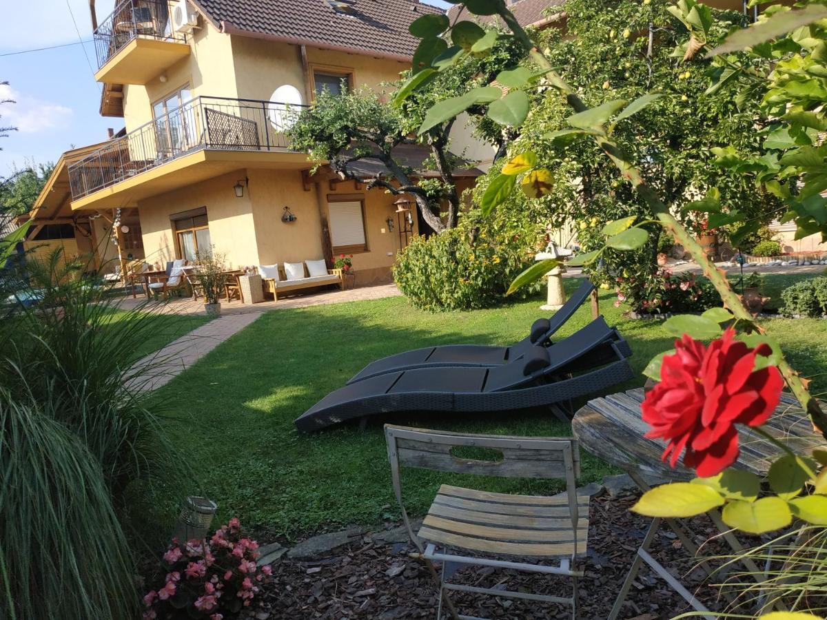 Rozsa Apartman Alsóörs Εξωτερικό φωτογραφία