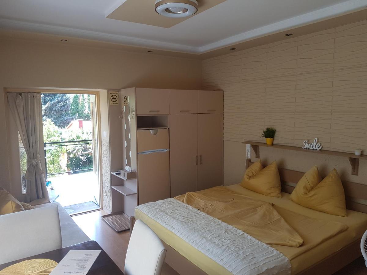 Rozsa Apartman Alsóörs Εξωτερικό φωτογραφία