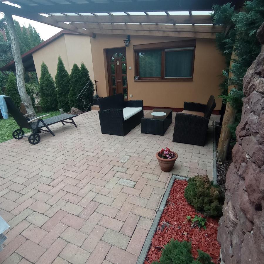 Rozsa Apartman Alsóörs Εξωτερικό φωτογραφία