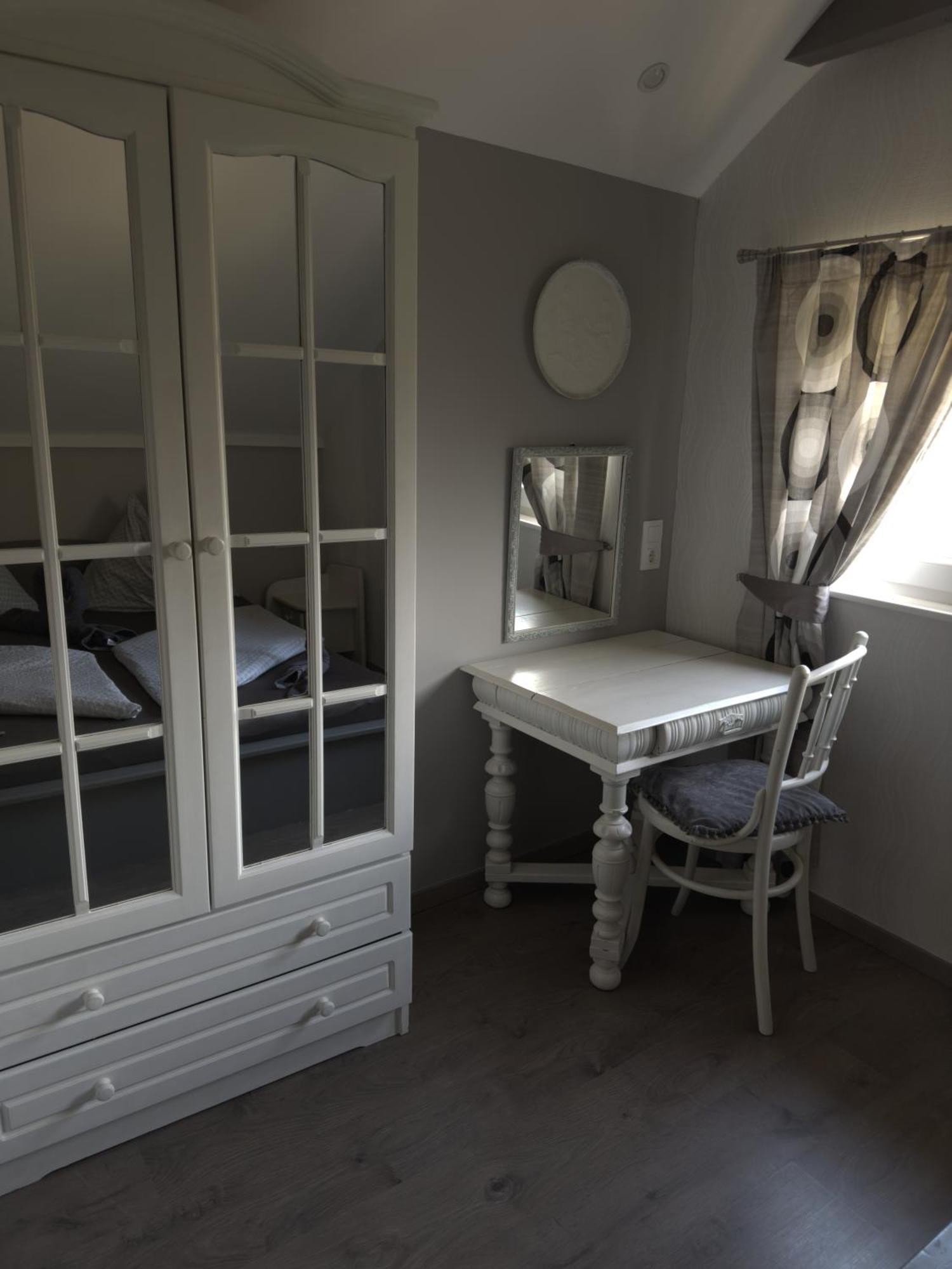 Rozsa Apartman Alsóörs Δωμάτιο φωτογραφία